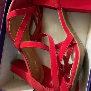 Red heels size 9